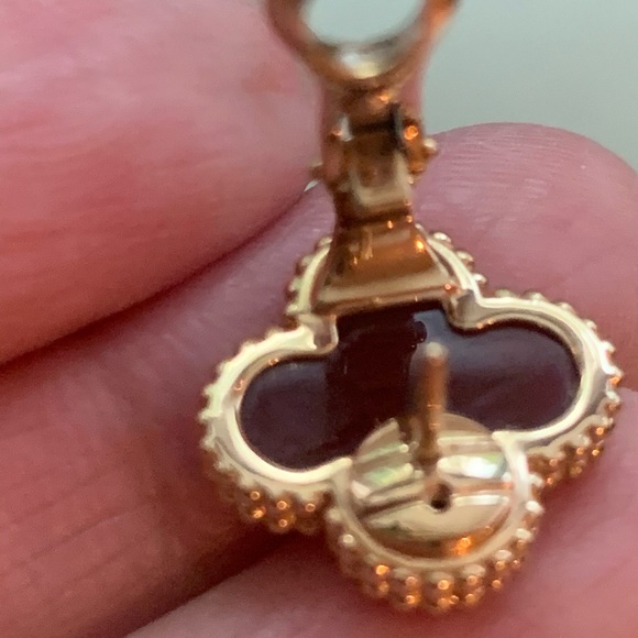 VCA Carnellian Vintage Alhambra Earrings - Picture 6 of 8